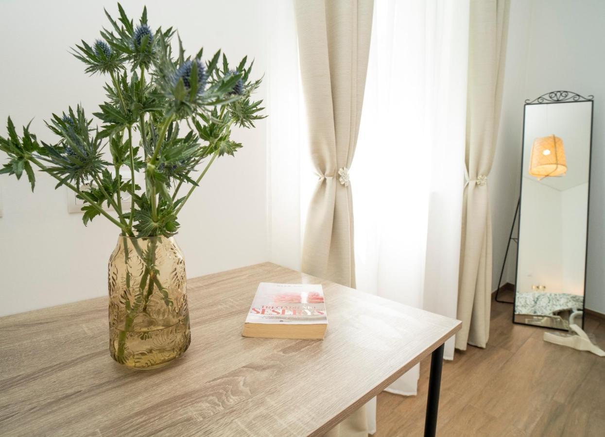 Downhill Apartment With A Private Terrace Kowno Zewnętrze zdjęcie